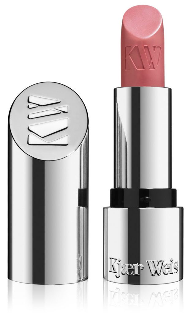 A lipstick tube and cap shown in conjunction with our product photography pricing for Hero Shots.